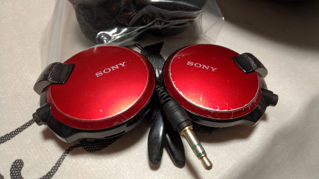 SONY MDR-Q68LW 赤 - ヘッドフォン